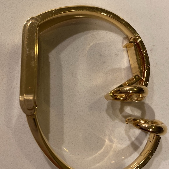 Gucci women’s watch - Picture 5 of 13